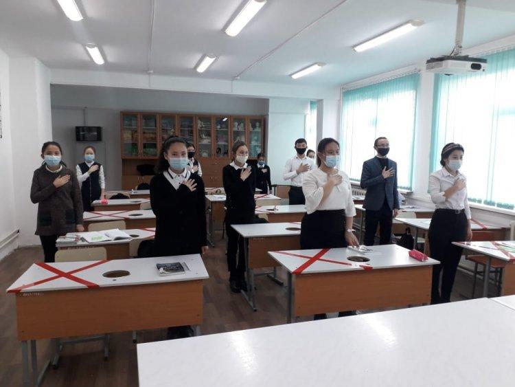 ҚАЗАҚСТАН РЕСПУБЛИКАСЫНЫҢ МЕМЛЕКЕТТІК ГИМН ОРЫНДАУ.